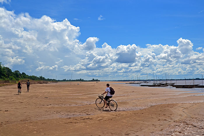 Visiter Pakse sud du Laos balade vélo Champassak